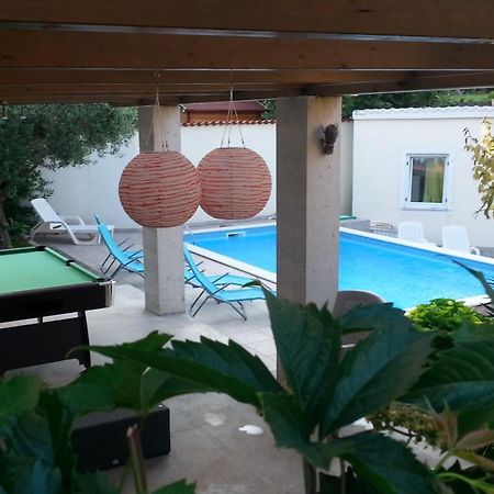 Holiday Homes Mare Premantura Ngoại thất bức ảnh